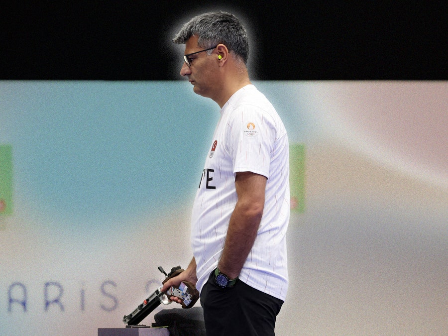 Yusuf Dikeç Made Olympic Excellence Look Impossibly Chill